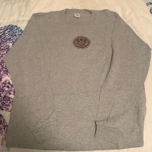 Hawaiian Island Creations t-shirt. Long sleeve men’s XL. 100 percent cotton gray
